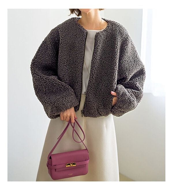 VINNO（ヴィノ）の「ノーカラーテディボアショートブルゾン（ショートコート）」｜詳細画像