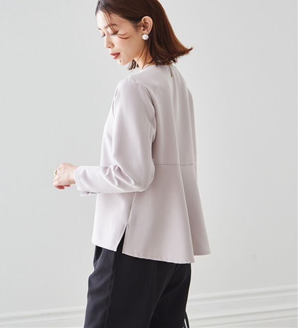 RANAN（ラナン）の「【選べるデザイン】楽してきれい見え！セットアップ（ブラウススーツ）」｜ﾗｲﾄｸﾞﾚｰ／ﾌﾞﾗｯｸ(ﾍﾟﾌﾟﾗﾑ)