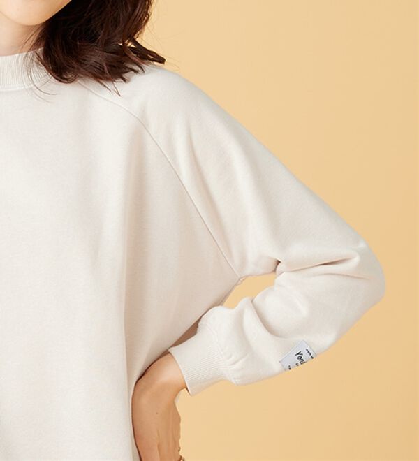 BELLUNA（ベルーナ）の「華奢見せ！しっかり綿混裏毛素材トレーナー（トレーナー・スウェット）」｜詳細画像