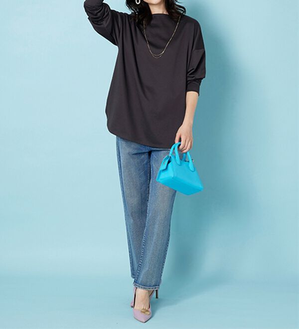 BELLUNA（ベルーナ）の「もちっとなめらか！大人顔サマ見えプルオーバー（カットソー）」｜詳細画像