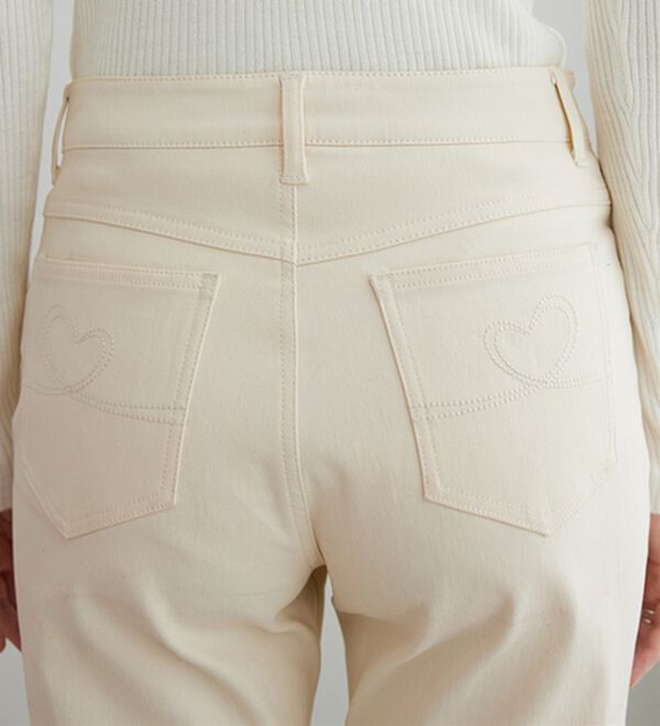 BELLUNA（ベルーナ）の「静電防止！蓄熱綿サテンストレッチカラーパンツ（フルレングスパンツ）」｜詳細画像