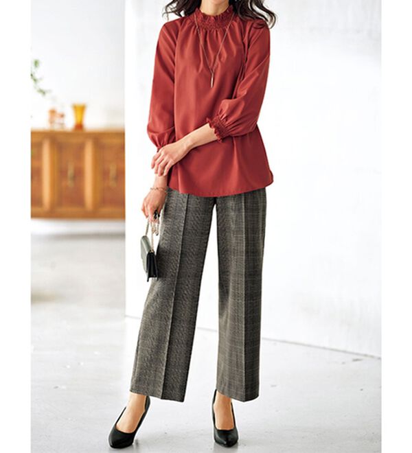 BELLUNA（ベルーナ）の「衿＆袖シャーリング使いブラウス（ブラウス）」｜詳細画像