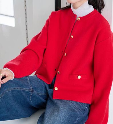 RANAN（ラナン）の「【4つの機能付き】洗える！ゴールド調ボタンニットカーディガン（ニットカーディガン）」