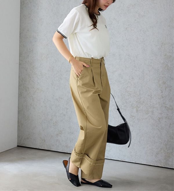 Viola e Viola（ヴィオラ エ ヴィオラ）の「【アンブロ】配色ラインロゴ刺しゅうTシャツ（カットソー）」｜詳細画像