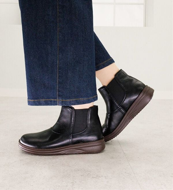 BELLUNA（ベルーナ）の「幅広軽量柔らかソールのスリッポンブーツ（ブーツ）」｜詳細画像