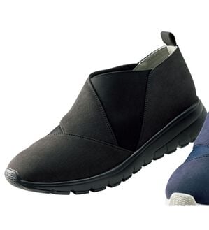 BELLUNA（ベルーナ）の「ゆったり外反母趾対応シューズ（スリッポン）」｜黒