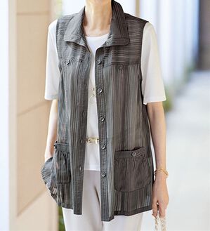 BELLUNA（ベルーナ）の「これ一枚で決まる！シャドーストライプベスト（ベスト）」｜ブラウン