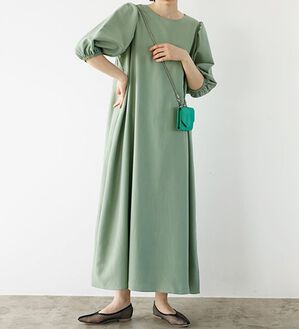 GeeRA（ジーラ）の「ふんわり素材アームスリットフレアーワンピ―ス（その他ワンピース）」｜詳細画像