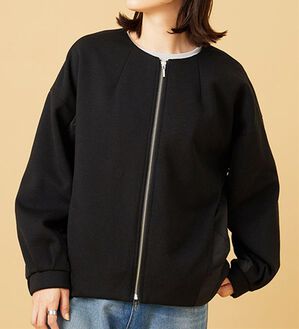 BELLUNA（ベルーナ）の「中わたキルト切替ノーカラージャケット（ノーカラージャケット）」｜ブラック