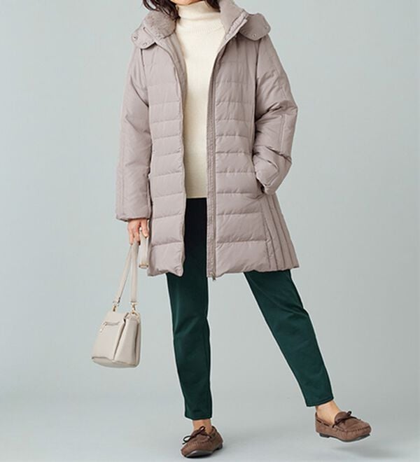 BELLUNA（ベルーナ）の「フレンチダウン使い細見えキルト切替ロングコート（ロングコート）」｜詳細画像