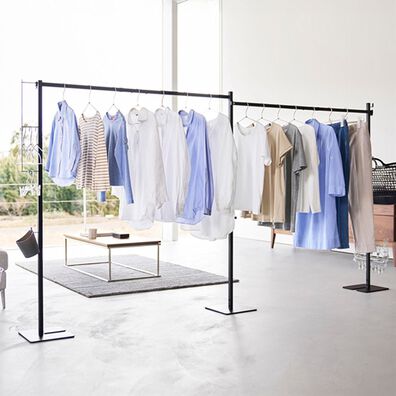 iellio（イエリオ）の「タワー　折り畳み室内物干し２連＜ｔｏｗｅｒ山崎実業＞（ランドリーラック・収納）」
