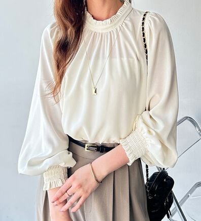 GeeRA（ジーラ）の「フリル衿バルーンスリーブブラウス（ブラウス）」