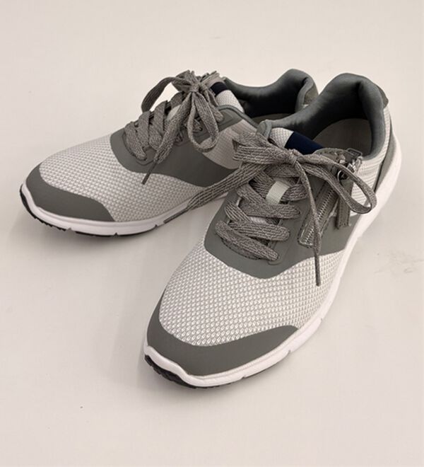 「＜ダンロップリファインド＞４Ｅ軽量ストレッチスニーカー（スニーカー）」｜グレー