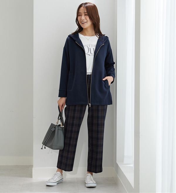 BELLUNA（ベルーナ）の「サマ見え（SW）ウール調素材ストレートパンツ（フルレングスパンツ）」｜詳細画像