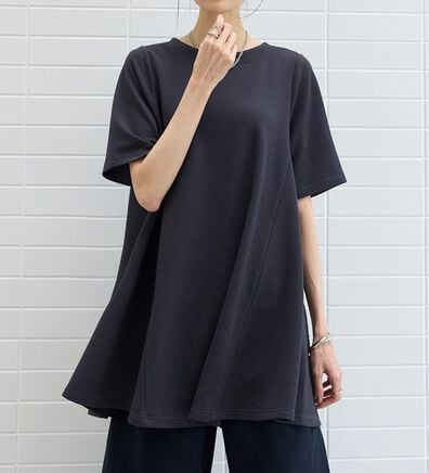 BELLUNA（ベルーナ）の「ひんやり！ポコポコエンボス素材－３ｋｇ見えチュニック（チュニック）」