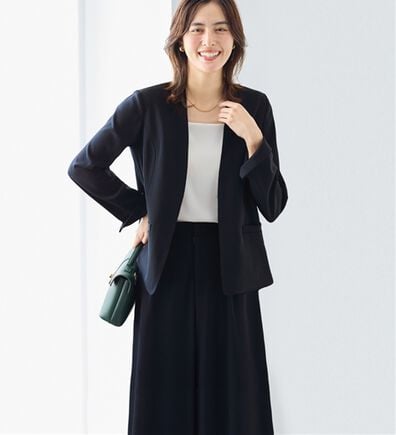 Viola e Viola（ヴィオラ エ ヴィオラ）の「【2点セット】洗える！カラーレスジャケットガウチョスーツ（パンツスーツ）」