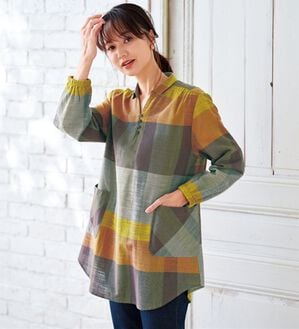 BELLUNA（ベルーナ）の「そのままお出かけ！スラブ素材かっぽうチュニック（チュニック）」｜イエロー系チェック