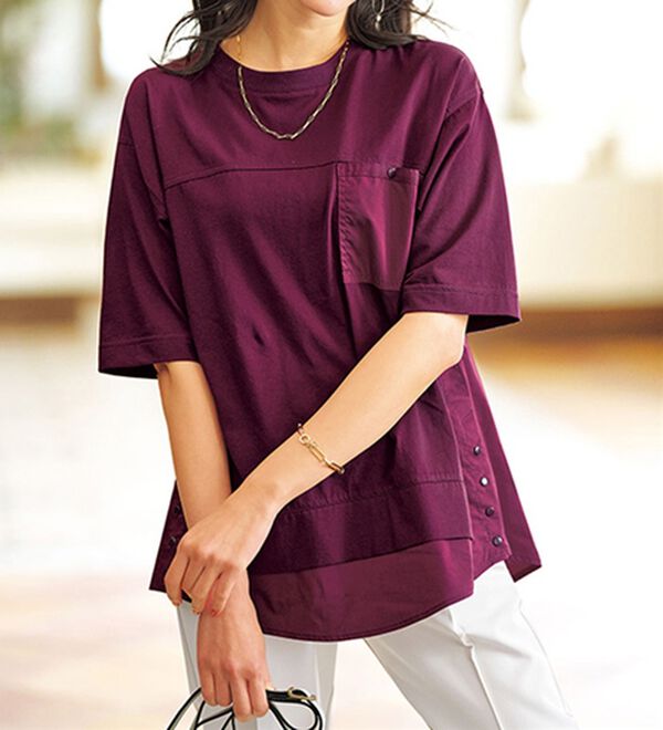 BELLUNA（ベルーナ）の「異素材切替裾ボタンデザインプルオーバー（カットソー）」｜ワイン