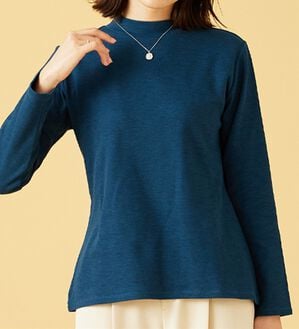 BELLUNA（ベルーナ）の「肌に優しい吸湿発熱ふんわりプルオーバー（カットソー）」｜詳細画像