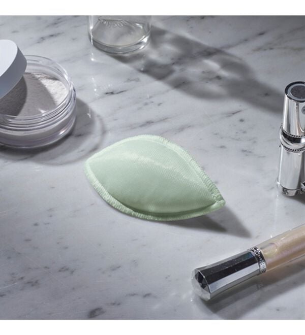 YU'NOW（ユナウ）の「モテ谷間の大人ｓｗｅｅｔブラ＆ショーツ（ブラジャー＆ショーツセット）」｜詳細画像