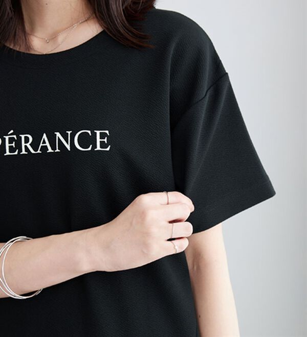 BELLUNA（ベルーナ）の「ジャカード素材ロゴプリントプルオーバー（カットソー）」｜詳細画像