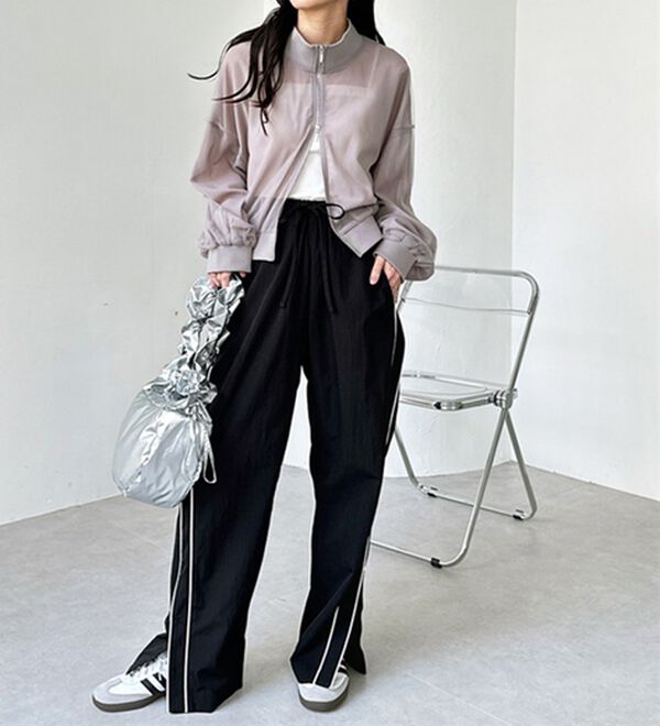 GeeRA（ジーラ）の「裾スリットサイドラインナイロン混パンツ（ワイドパンツ・ガウチョ）」｜詳細画像