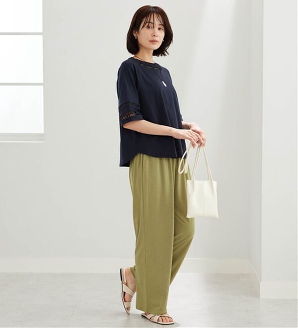 BELLUNA（ベルーナ）の「衿＆袖ハシゴレース使いプルオーバー（カットソー）」｜詳細画像