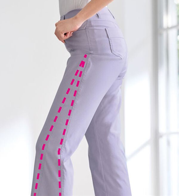 BELLUNA（ベルーナ）の「美脚見せ！冷感ストレッチフレアパンツ（フルレングスパンツ）」｜詳細画像