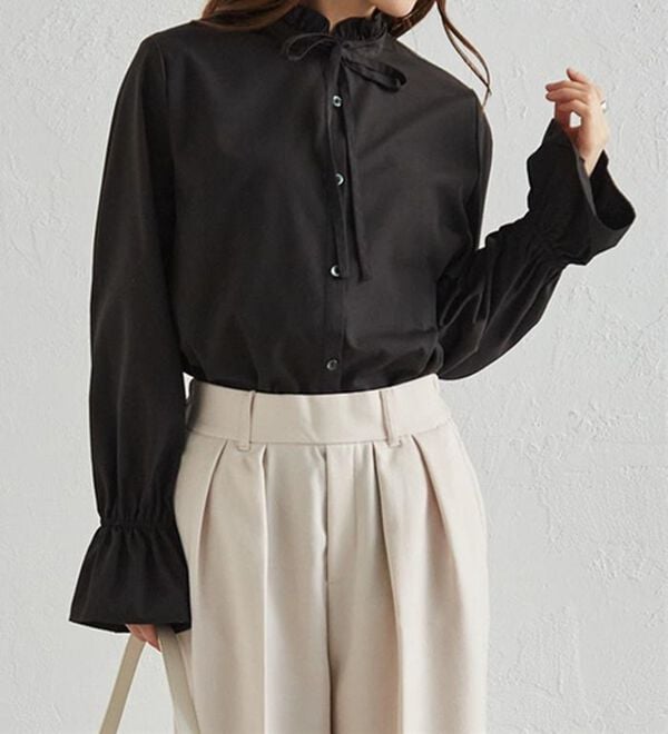 RANAN（ラナン）の「プチフリルリボン付きブラウス（ブラウス）」｜詳細画像