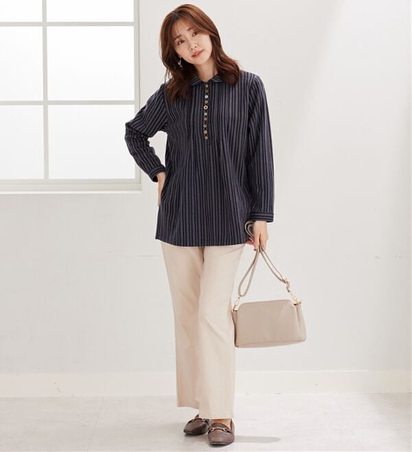 BELLUNA（ベルーナ）の「【ふわふわ裏ファー】パチパチしにくい裏ファーオーバーブラウス（ブラウス）」｜詳細画像