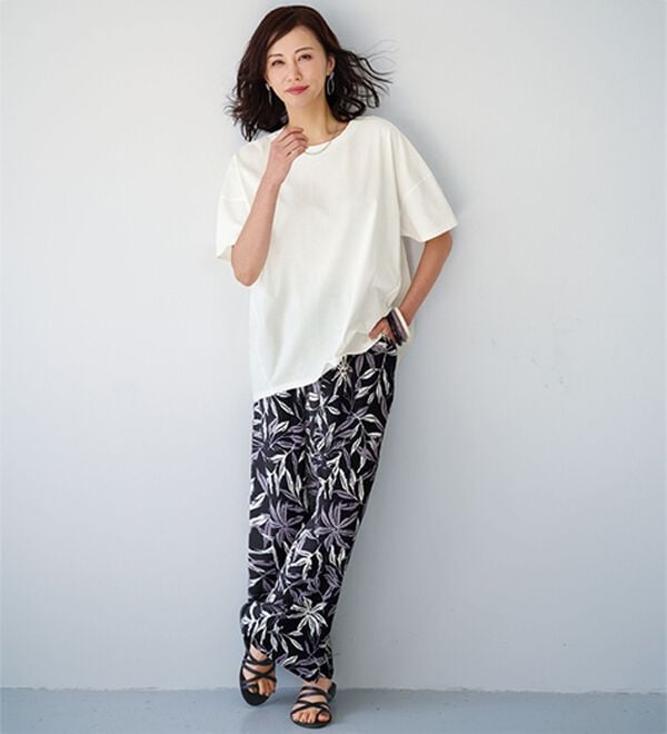 BELLUNA（ベルーナ）の「シュッと体型カバー！コクーンTシャツ（カットソー）」｜詳細画像