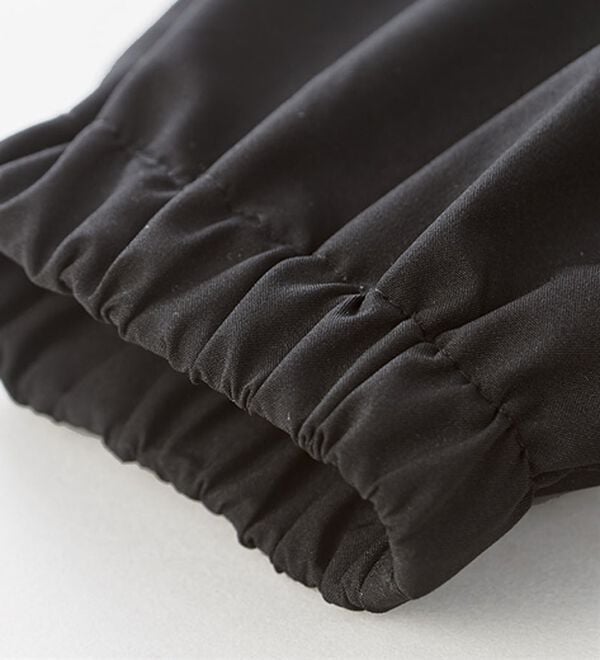 BELLUNA（ベルーナ）の「動きやすい！はっ水＆防風ブルゾン（ブルゾン）」｜詳細画像