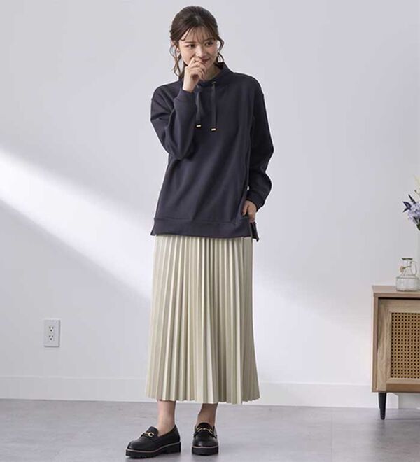 BELLUNA（ベルーナ）の「レザーライクプリーツスカート（ロングスカート）」｜詳細画像