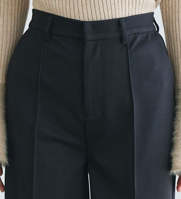 Pierrot（ピエロ）の「カシミヤタッチセミルーズストレートパンツ（フルレングスパンツ）」｜詳細画像