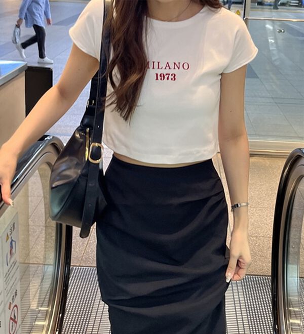 GeeRA（ジーラ）の「刺しゅうロゴコンパクトＴシャツ（カットソー）」｜詳細画像