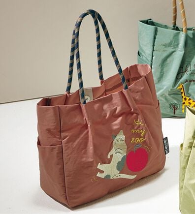 ルフラン（ルフラン）の「【２点セット】＜ハイマイズー＞刺繍トート＆ポーチ２点セット（トートバッグ）」