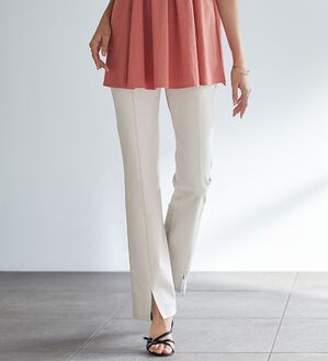 BELLUNA（ベルーナ）の「【日本製】綿混ポンチ素材スリット入り美脚パンツ（フルレングスパンツ）」｜詳細画像