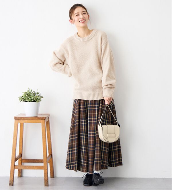 Viola e Viola（ヴィオラ エ ヴィオラ）の「ゆるっとふんわり素材ニット（ニット・セーター）」｜詳細画像