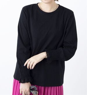 BELLUNA（ベルーナ）の「袖口レース使いプルオーバー（カットソー）」｜黒