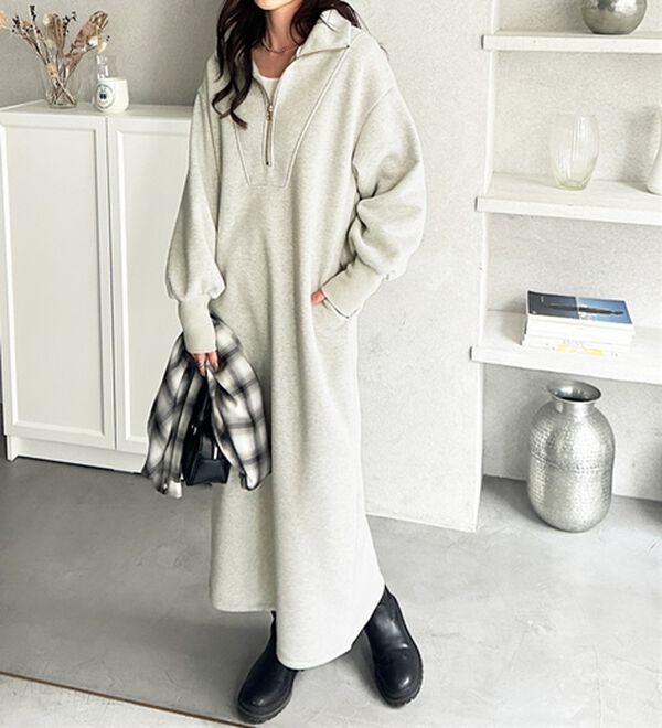 GeeRA（ジーラ）の「ハーフジップハイネック裏起毛ワンピース（カットソーワンピース）」｜詳細画像