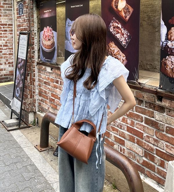 GeeRA（ジーラ）の「フリルシャーリングブラウス（ブラウス）」｜詳細画像