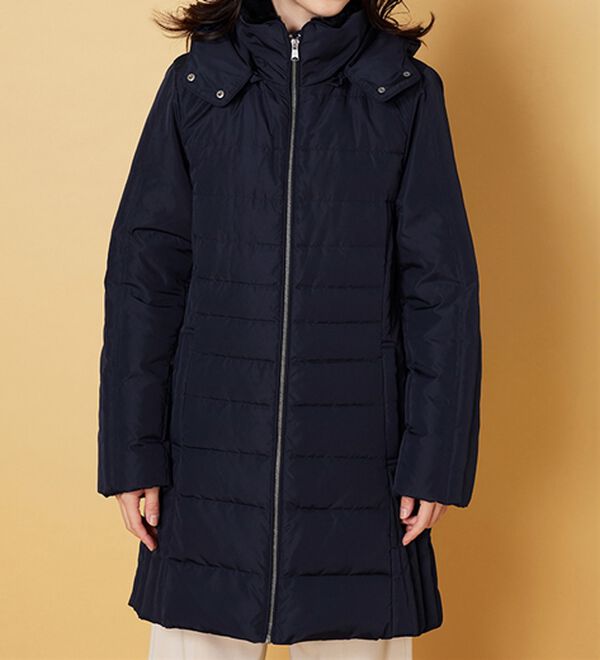 BELLUNA（ベルーナ）の「フレンチダウン使い細見えキルト切替ロングコート（ロングコート）」｜詳細画像