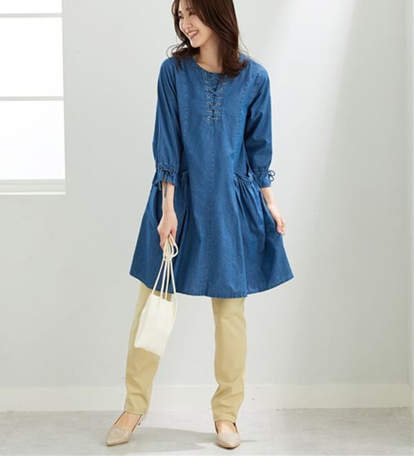 BELLUNA（ベルーナ）の「胸元レースアップデニムワンピース（その他ワンピース）」｜詳細画像