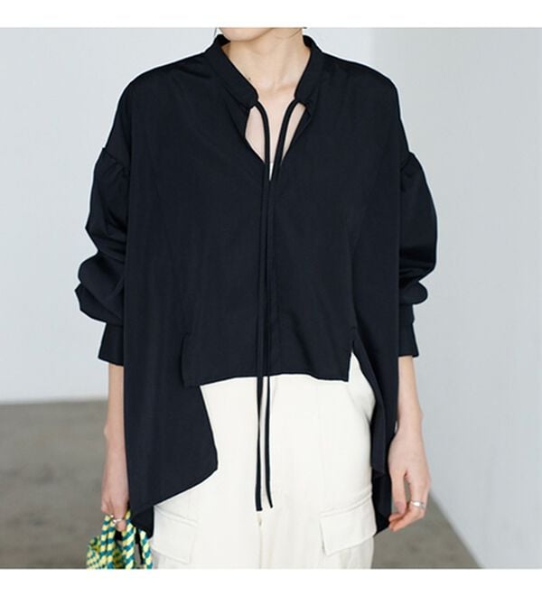 GeeRA（ジーラ）の「イレギュラーヘムスキッパーネックシャツ（シャツ）」｜詳細画像