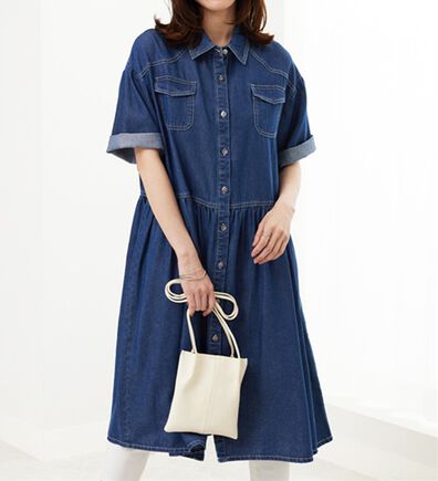 BELLUNA（ベルーナ）の「【Ｌａｇｒｉｌｕａ】ギャザー使いデニムシャツワンピース（シャツワンピース）」