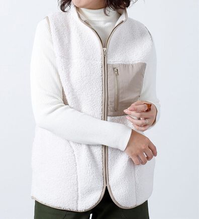 BELLUNA（ベルーナ）の「＜ｓｏｒａｆｕｋｕ＞配色使いボアベスト（ベスト）」