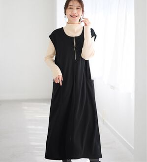 Viola e Viola（ヴィオラ エ ヴィオラ）の「なめらかポンチ　Iラインジャンスカ（ジャンパースカート）」｜ブラック