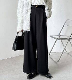 GeeRA（ジーラ）の「美脚ストレッチワイドパンツ（ワイドパンツ・ガウチョ）」｜ブラック