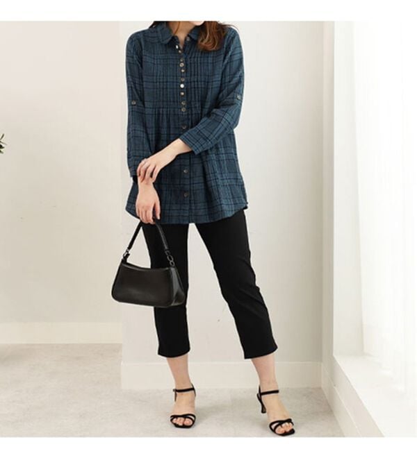 BELLUNA（ベルーナ）の「ダブルガーゼ素材オーバーブラウス（ブラウス）」｜詳細画像