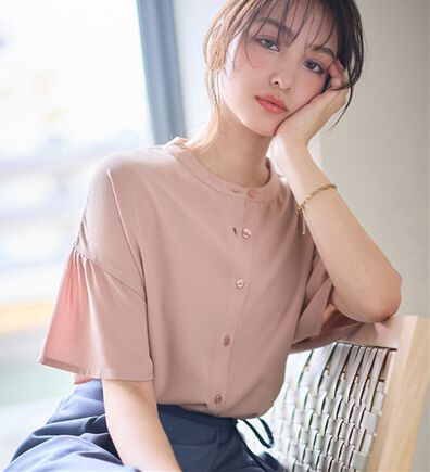 alotta（アロッタ）の「バンドカラーフレアー袖ブラウス（ブラウス）」